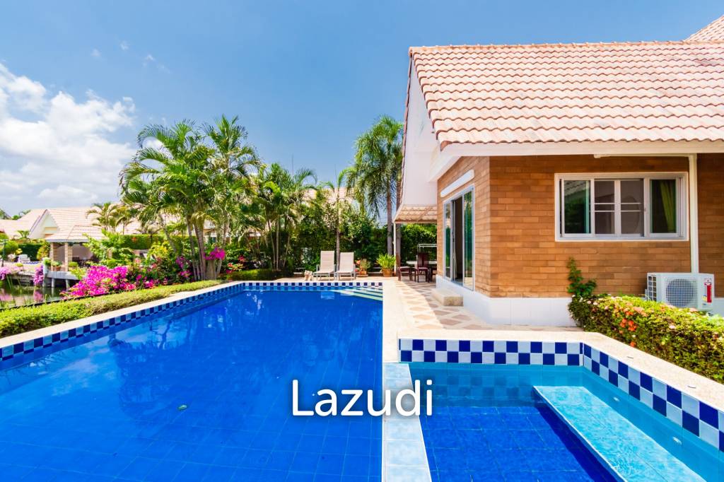 DUSITA VILLAGE  : 3 bed pool villa with lake view
