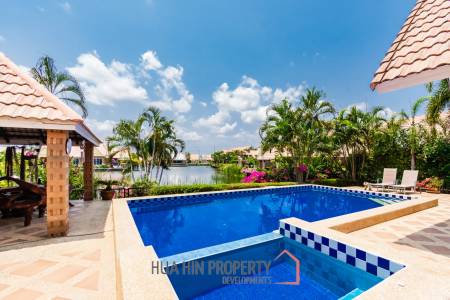 DUSITA VILLAGE  : 3 bed pool villa with lake view