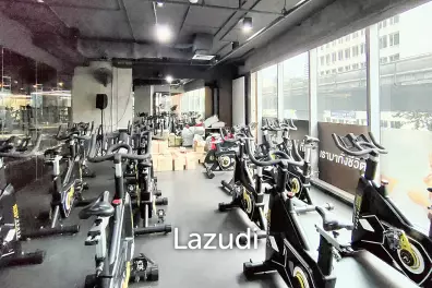 Liberty Square Retail Space with Fitness Center in Silom, Bangkok