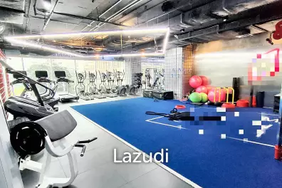 Liberty Square Retail Space with Fitness Center in Silom, Bangkok