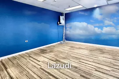 Ultra Luxury Office Space for rent in Pathumwan
