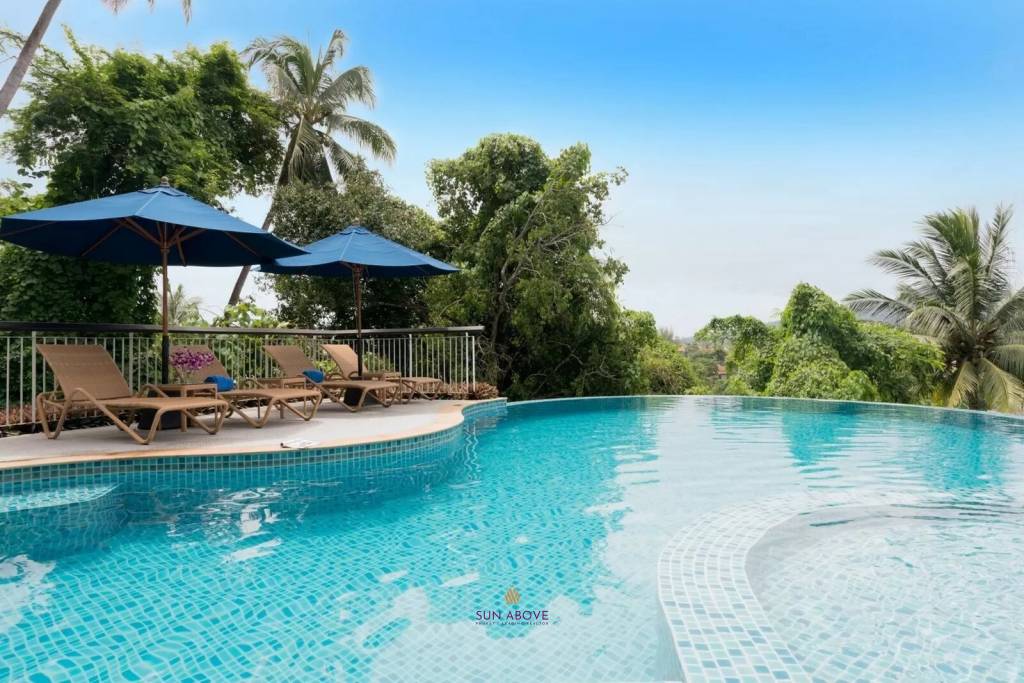 Luxurious 3-Bedroom Condo in The Park Surin, Phuket