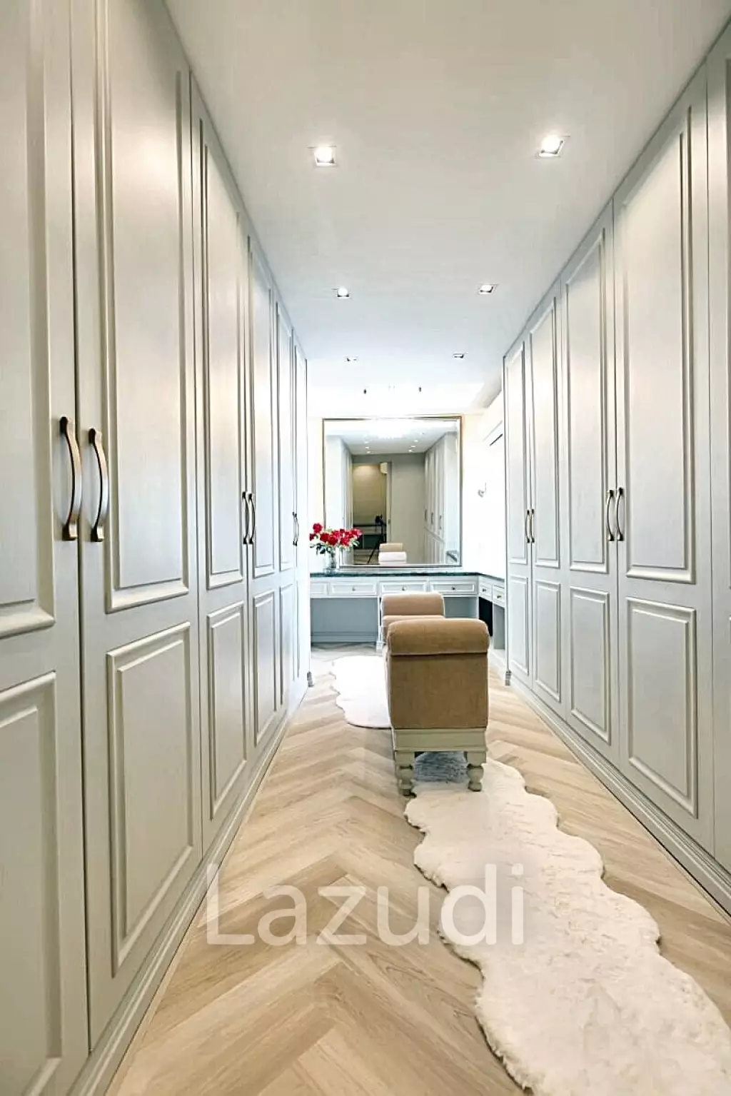 4 Bed 5 Bath 500 SQ.M The Boulevard Ekkamai