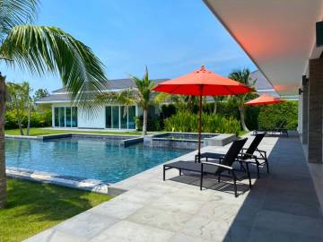 Luxury Villa 4 Bed 428SQM, The Clouds Hua Hin