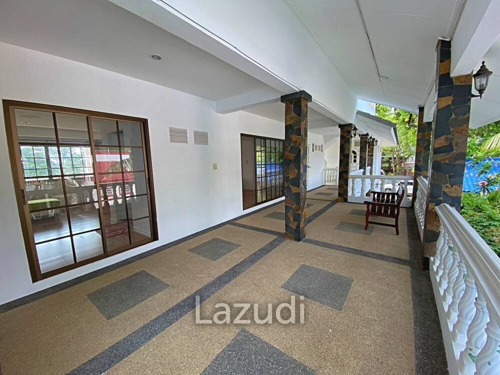 3 Story 10 Bedroom Villa For Sale 30m From Khao Takiap Beach