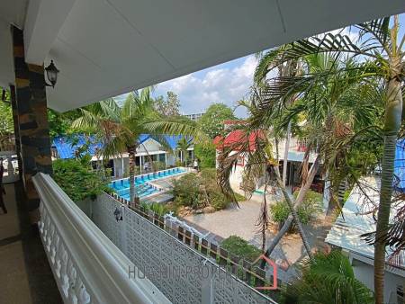 3 Story 10 Bedroom Villa For Sale 30m From Khao Takiap Beach