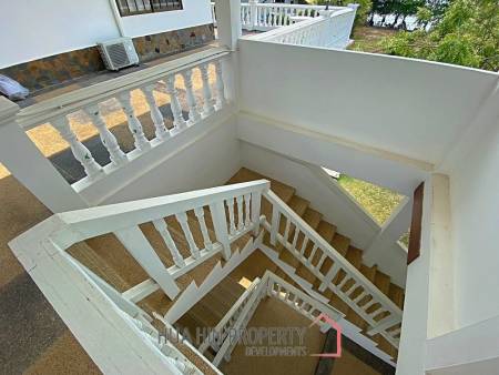 3 Story 10 Bedroom Villa For Sale 30m From Khao Takiap Beach