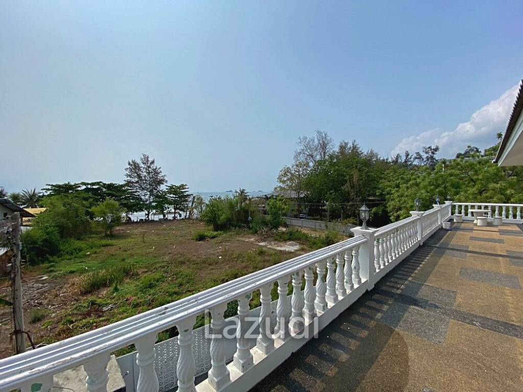 3 Story 10 Bedroom Villa For Sale 30m From Khao Takiap Beach
