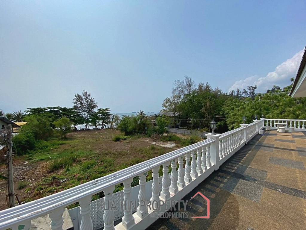 3 Story 10 Bedroom Villa For Sale 30m From Khao Takiap Beach