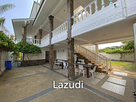 3 Story 10 Bedroom Villa For Sale 30m From Khao Takiap Beach