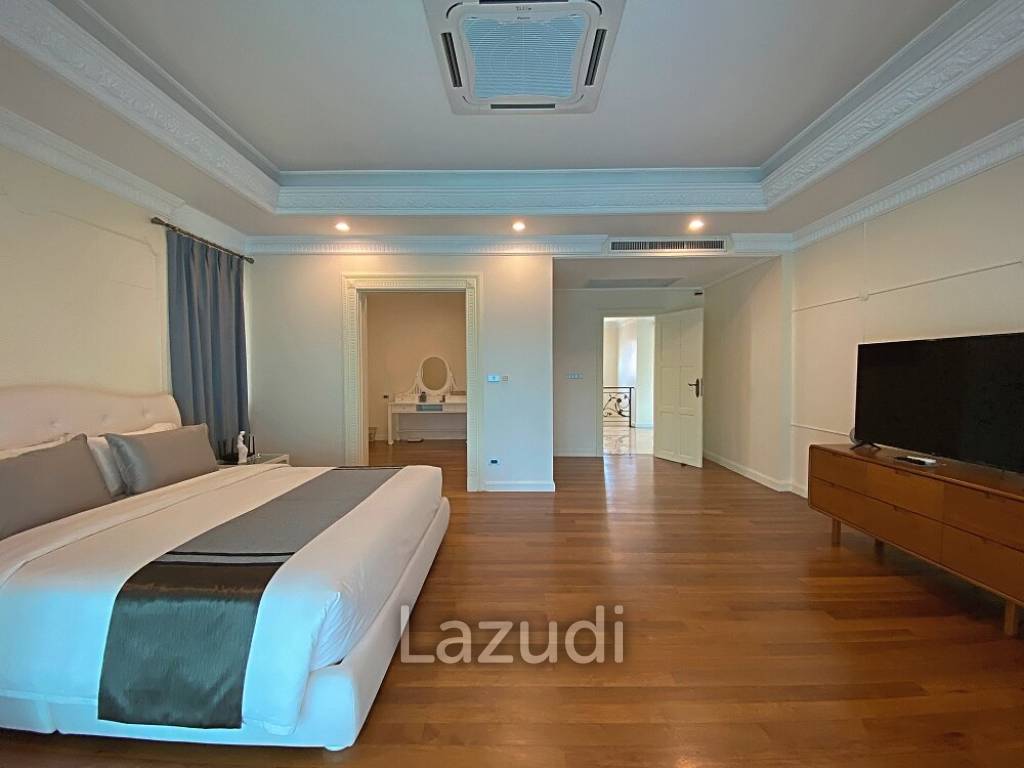 Exclusive single storey mountain view pool villa with 4 bedrooms near the beach