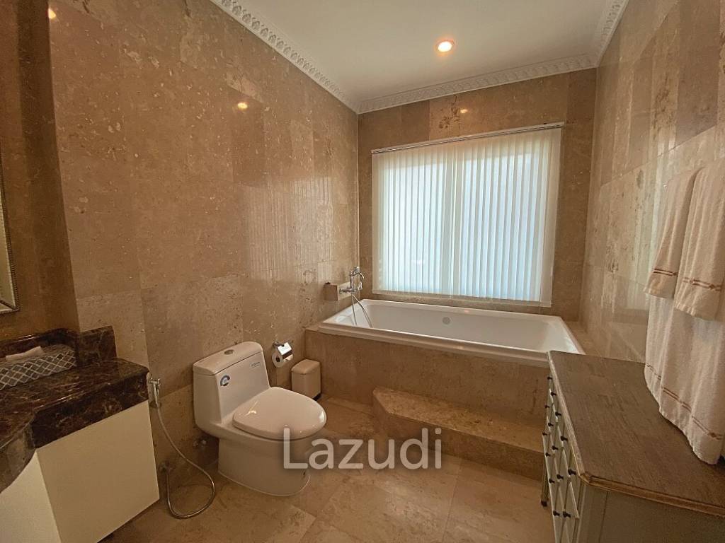 Exclusive single storey mountain view pool villa with 4 bedrooms near the beach