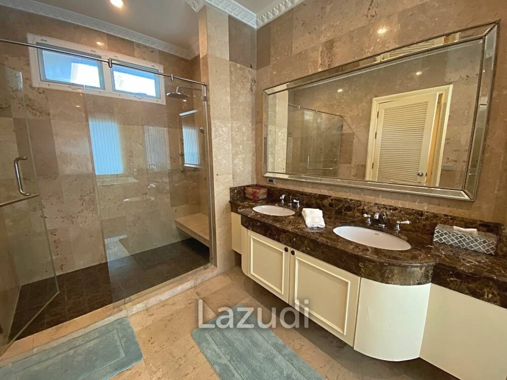 Exclusive single storey mountain view pool villa with 4 bedrooms near the beach