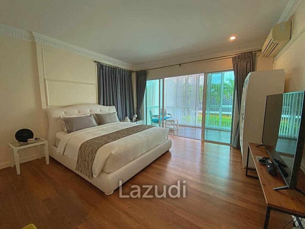 Exclusive single storey mountain view pool villa with 4 bedrooms near the beach