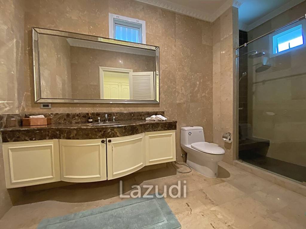 Exclusive single storey mountain view pool villa with 4 bedrooms near the beach