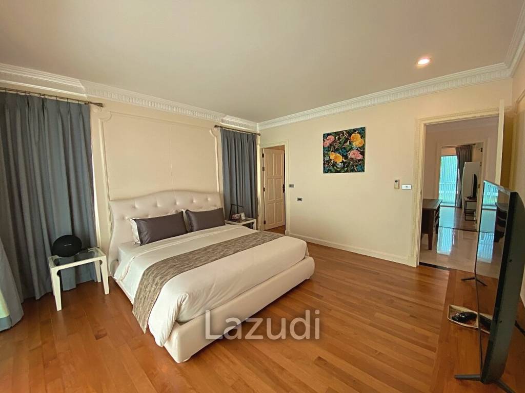 Exclusive single storey mountain view pool villa with 4 bedrooms near the beach