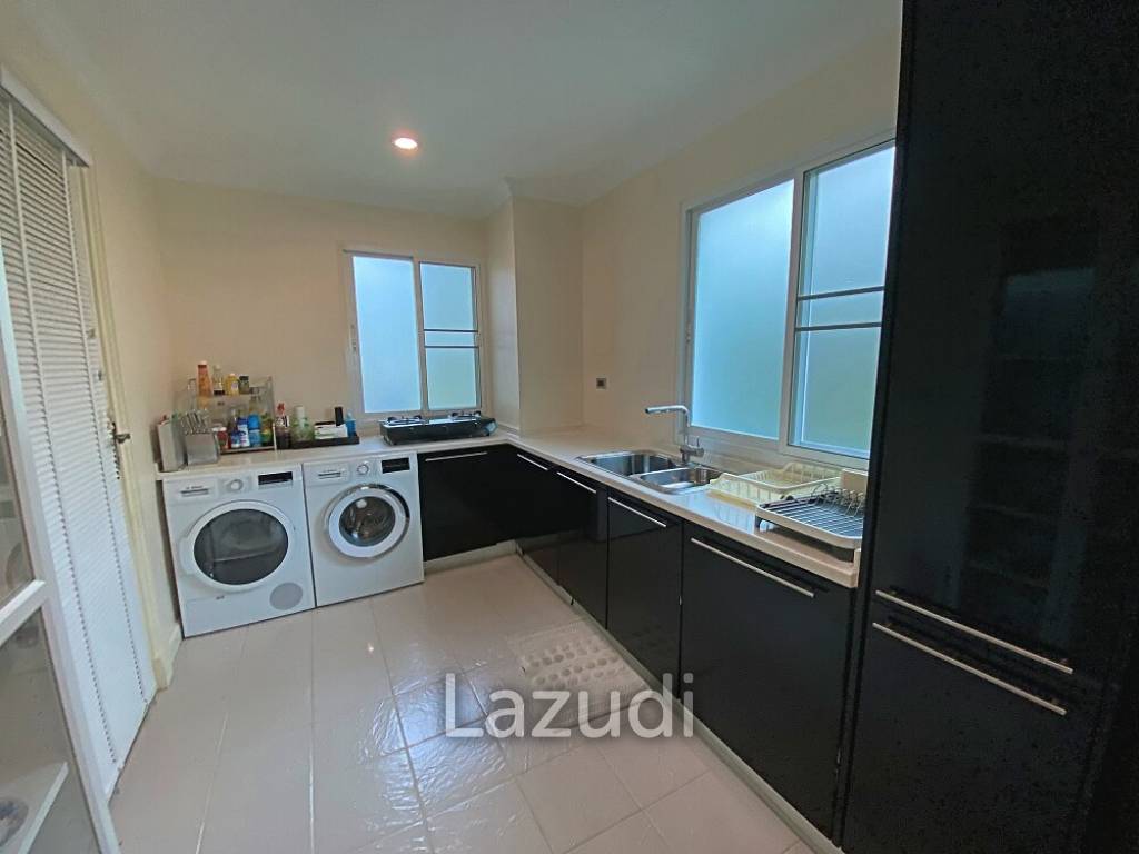 Exclusive single storey mountain view pool villa with 4 bedrooms near the beach