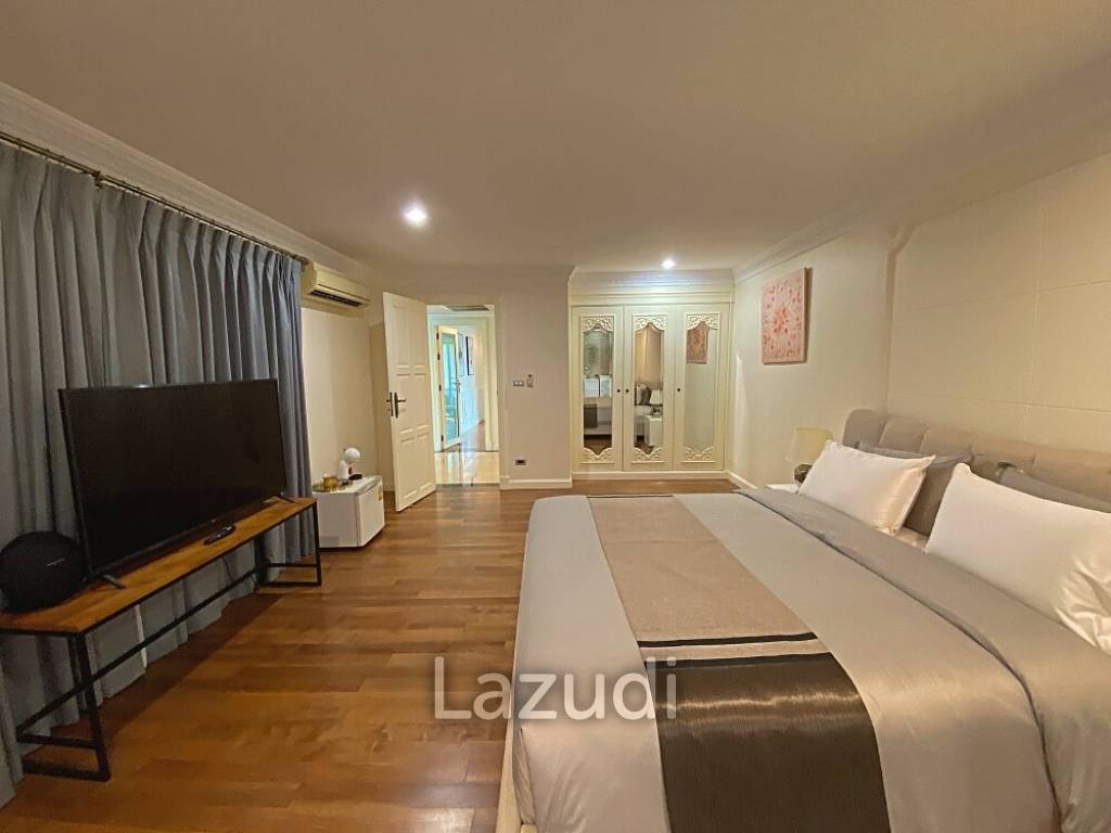 Exclusive single storey mountain view pool villa with 4 bedrooms near the beach
