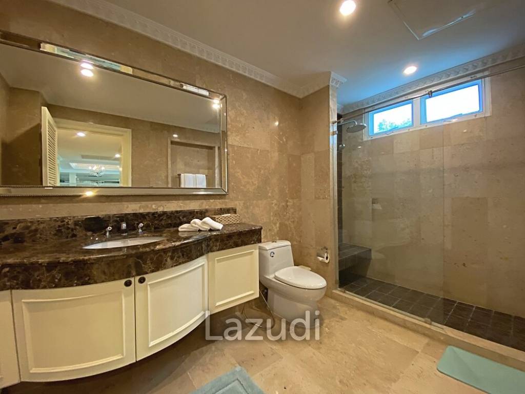 Exclusive single storey mountain view pool villa with 4 bedrooms near the beach