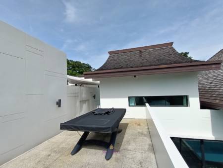 3 Bed 3 Bath Villa For Sale In Pasak Soi 8