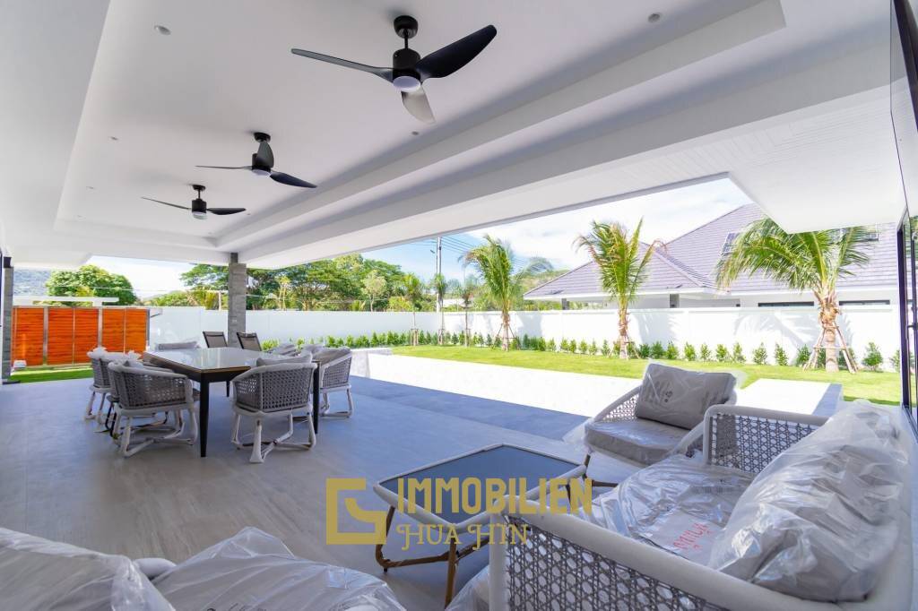 3 Beds 3 Baths 244 SQ.M The Clouds Hua Hin 3