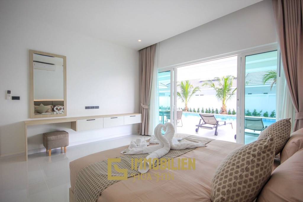 3 Beds 3 Baths 283.65 SQ.M The Clouds Hua Hin 3