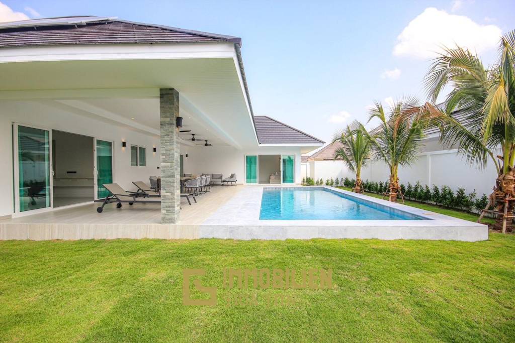 3 Beds 3 Baths 283.65 SQ.M The Clouds Hua Hin 3