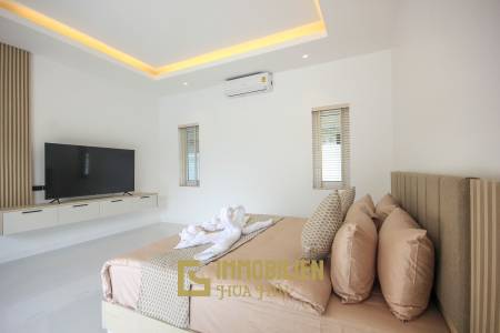 3 Beds 3 Baths 283.65 SQ.M The Clouds Hua Hin 3