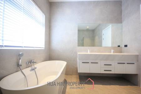 3 Beds 3 Baths 283.65 SQ.M The Clouds Hua Hin 3