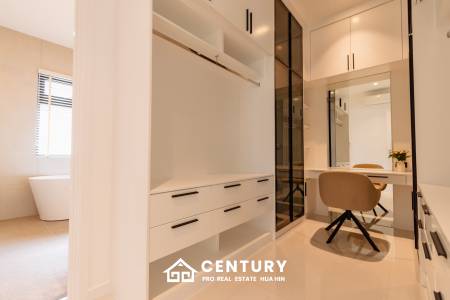 939 ตร.ม 4 เตียง 4 อาบน้ำ วิลล่า For ขาย