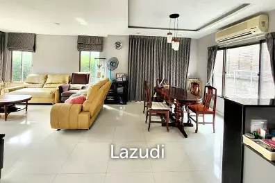 3 Bed 3 Bath 182 SQ.M The Plant Estique Pattanakarn 38