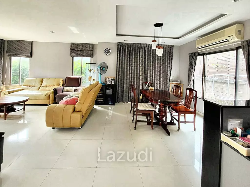3 Bed 3 Bath 182 SQ.M The Plant Estique Pattanakarn 38