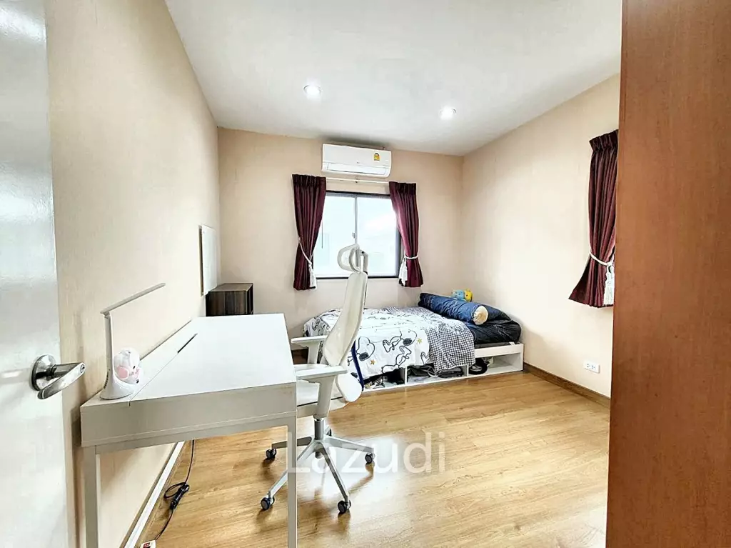 3 Bed 3 Bath 182 SQ.M The Plant Estique Pattanakarn 38
