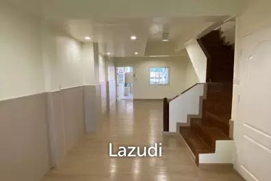 ขายทาวน์เฮาส์ปรับปรุงใหม่ 2 ห้องนอน 2 ห้องน้ำ
