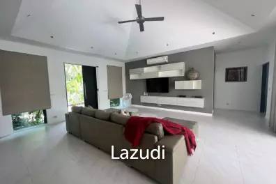 RED MOUNTAIN BOUTIQUE : Quality 3 bed pool villa next to feature lake
