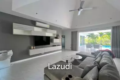 RED MOUNTAIN BOUTIQUE : Quality 3 bed pool villa next to feature lake