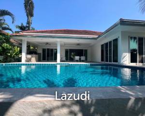 RED MOUNTAIN BOUTIQUE : Quality 3 bed pool villa next to feature lake