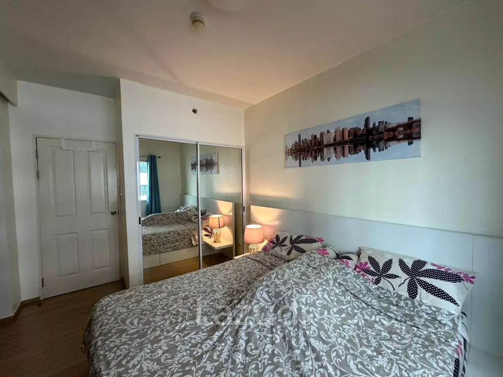 Sleek 1 bed condo at A Space Asoke-Ratchada, Bangkok