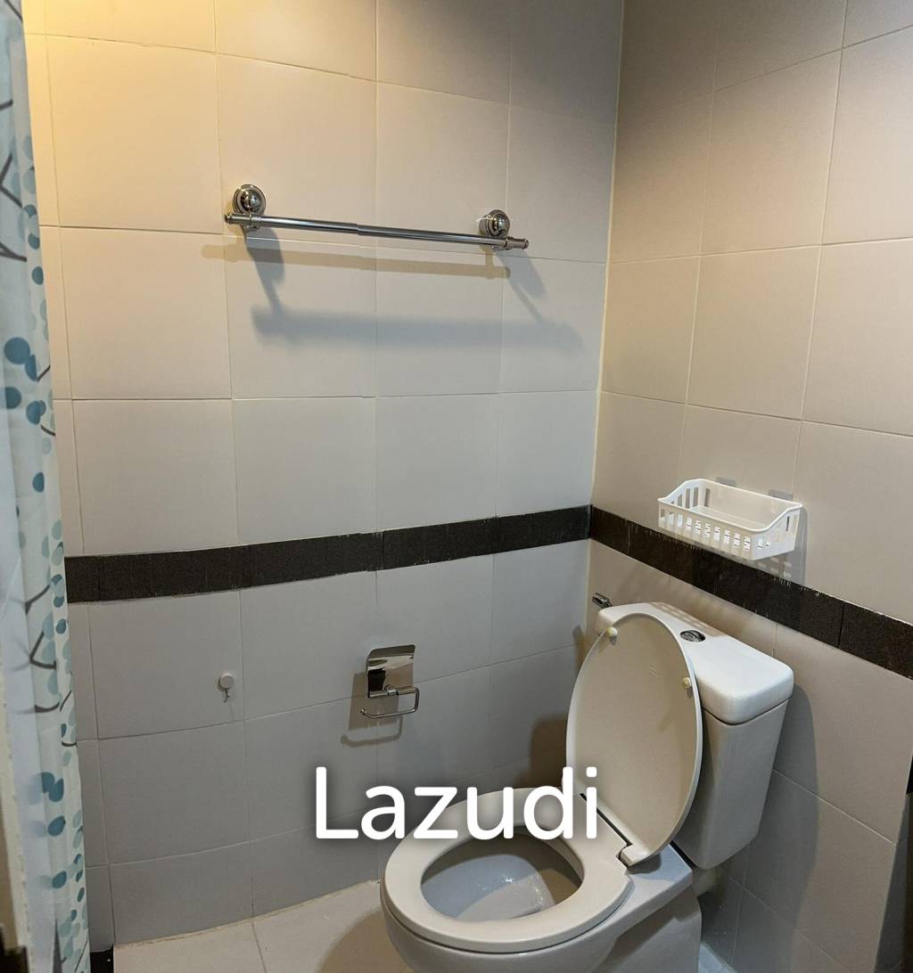 Sleek 1 bed condo at A Space Asoke-Ratchada, Bangkok