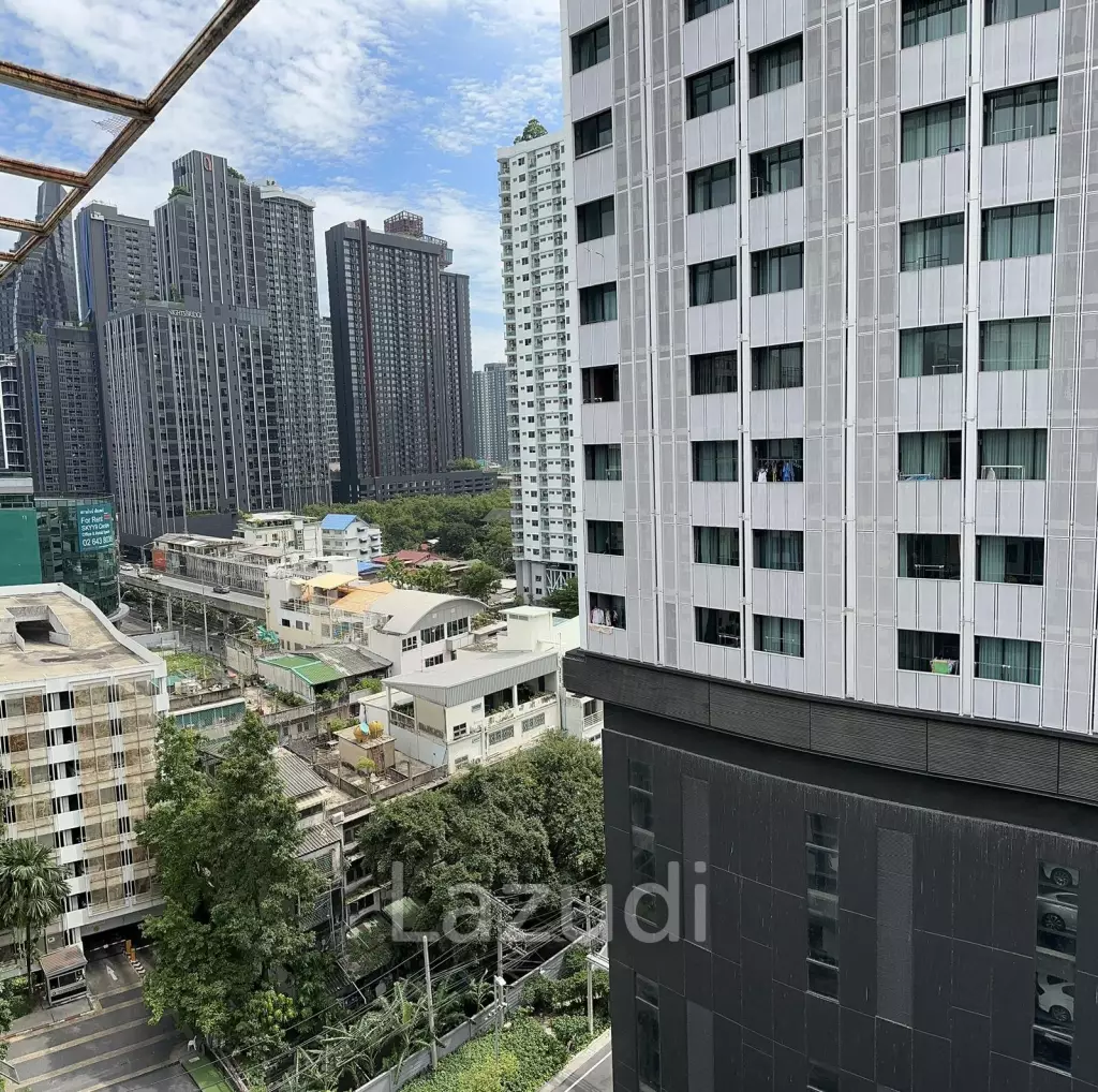 Sleek 1 bed condo at A Space Asoke-Ratchada, Bangkok