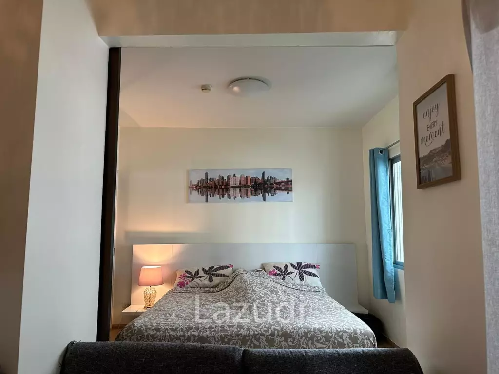 Sleek 1 bed condo at A Space Asoke-Ratchada, Bangkok