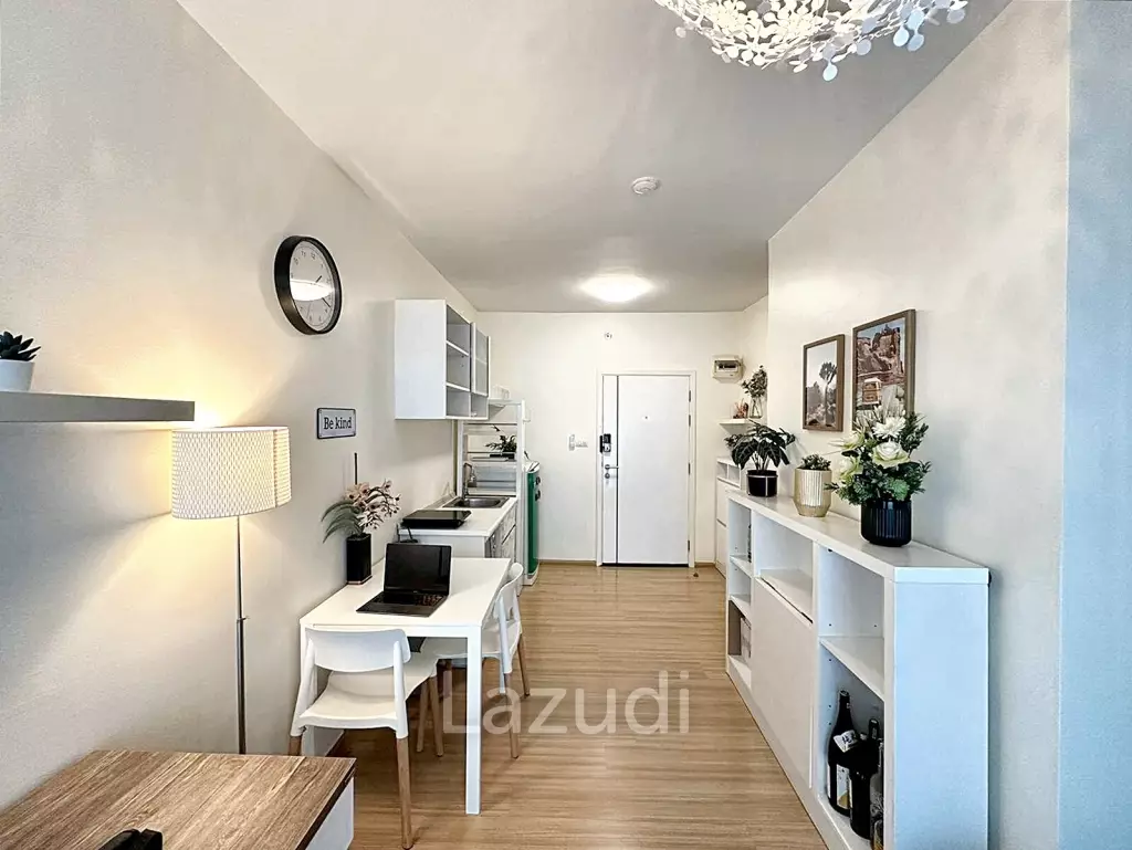 Sleek 1 bed condo at A Space Asoke-Ratchada, Bangkok