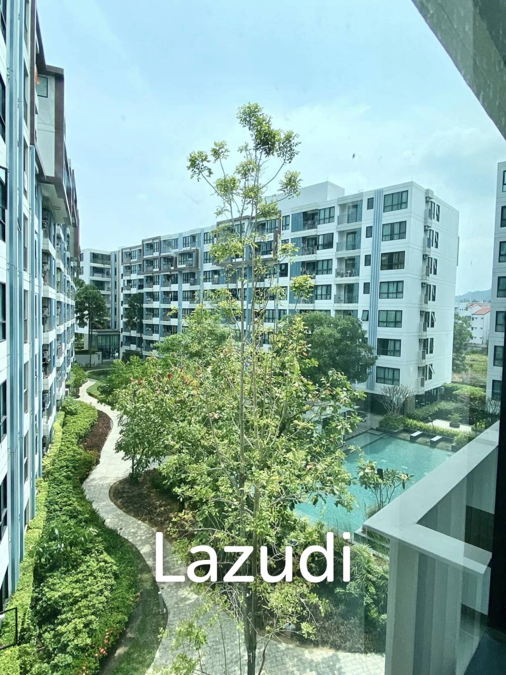 Studio 1 Bath 30.30 SQ.M Centrio Condo For Sale