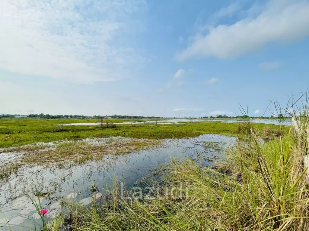 5 Bedrooms House for Sale in Chaknork Lake