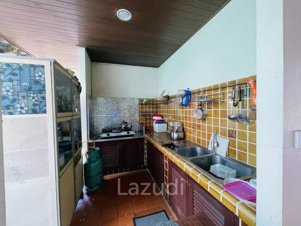 5 Bedrooms House for Sale in Chaknork Lake