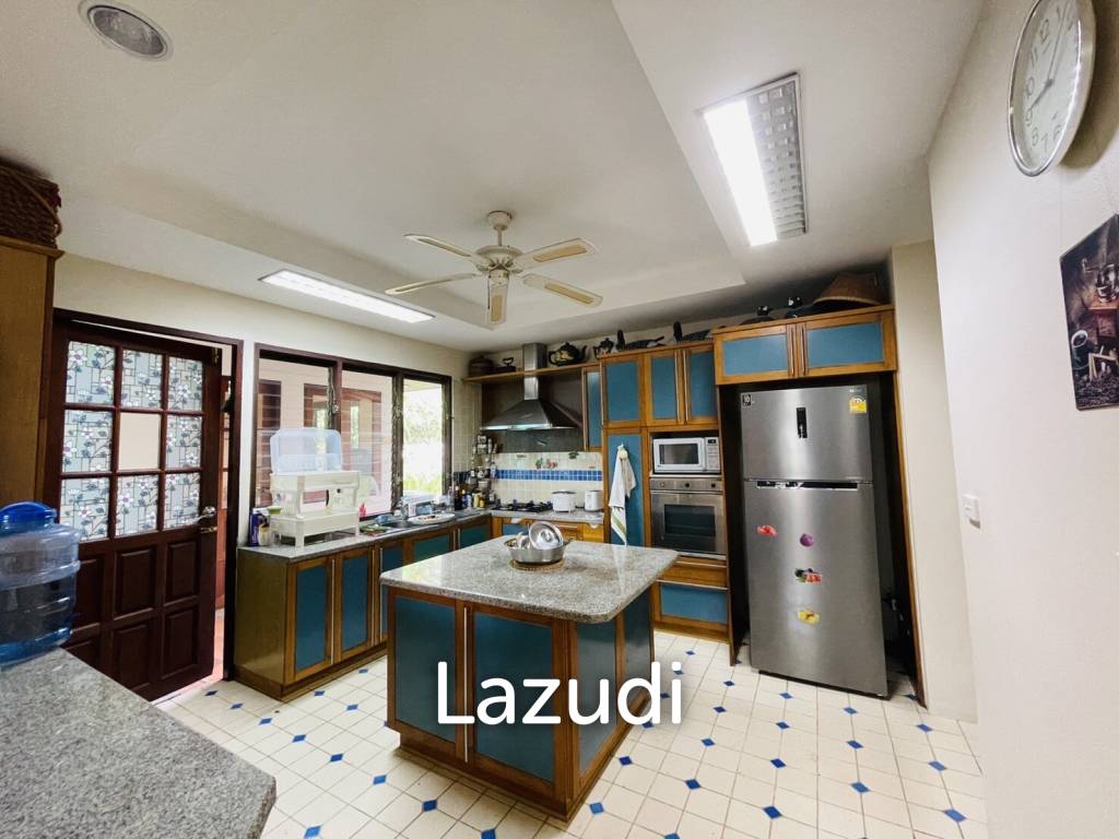 5 Bedrooms House for Sale in Chaknork Lake