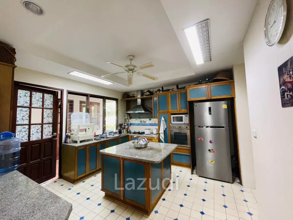 5 Bedrooms House for Sale in Chaknork Lake