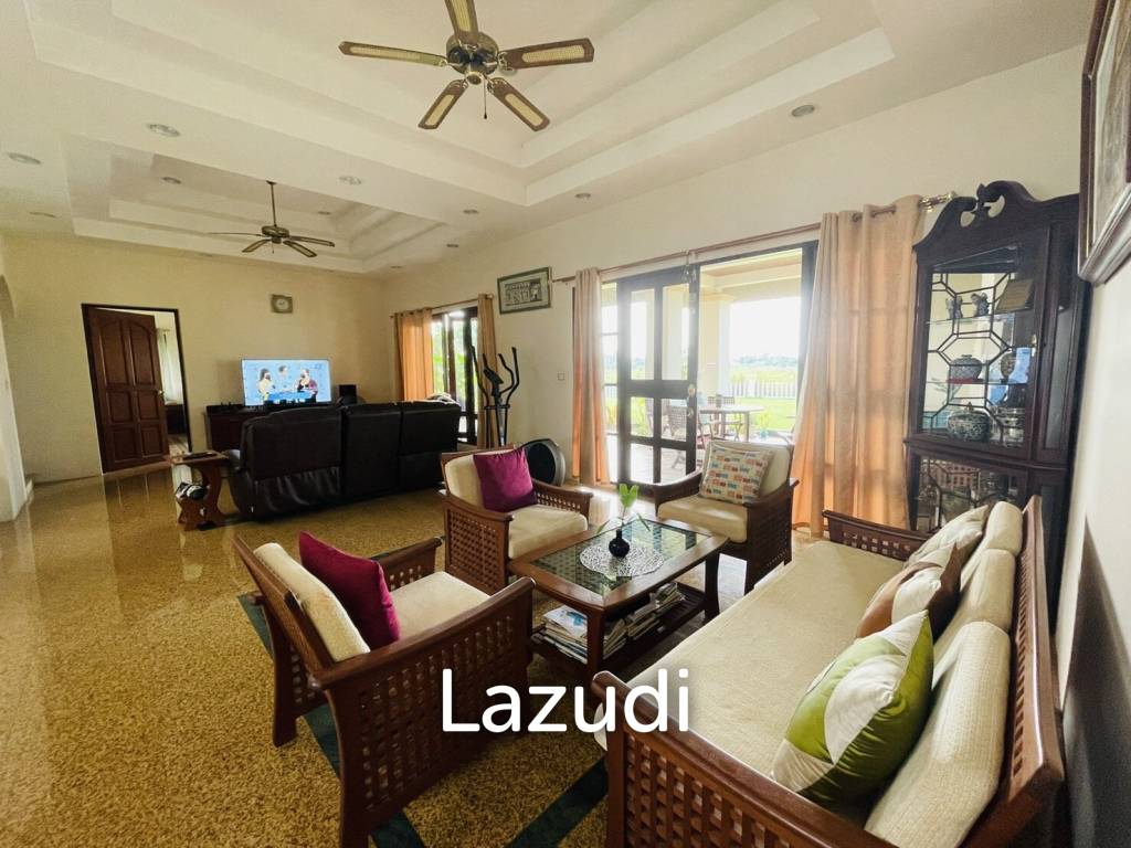 5 Bedrooms House for Sale in Chaknork Lake
