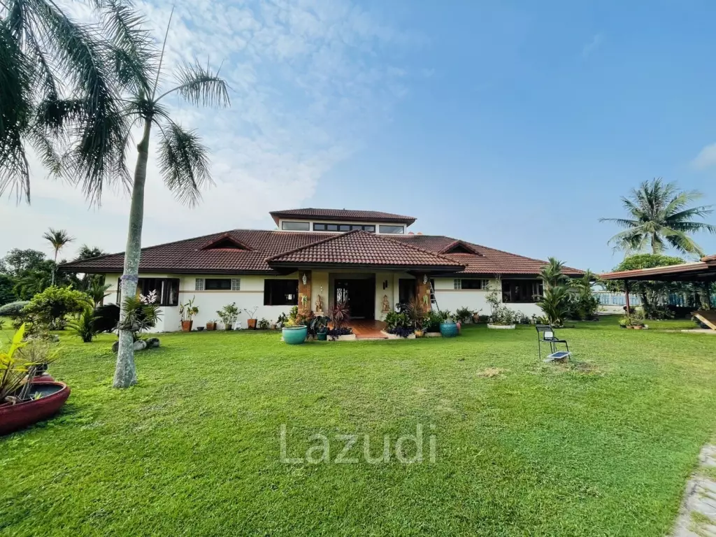 5 Bedrooms House for Sale in Chaknork Lake