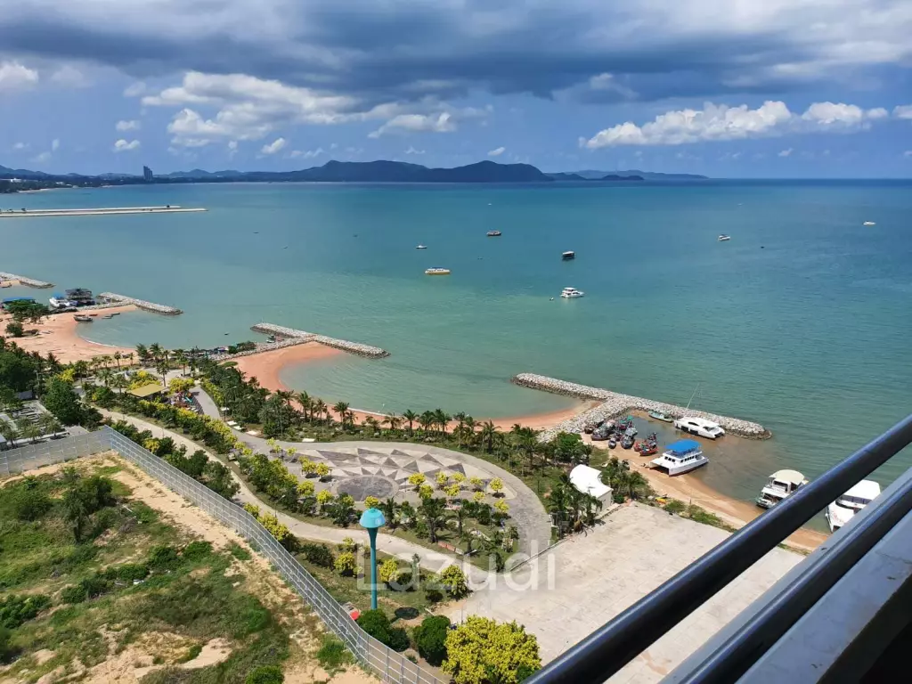 3 Bedroom for Sale in Ocean Marina Condo